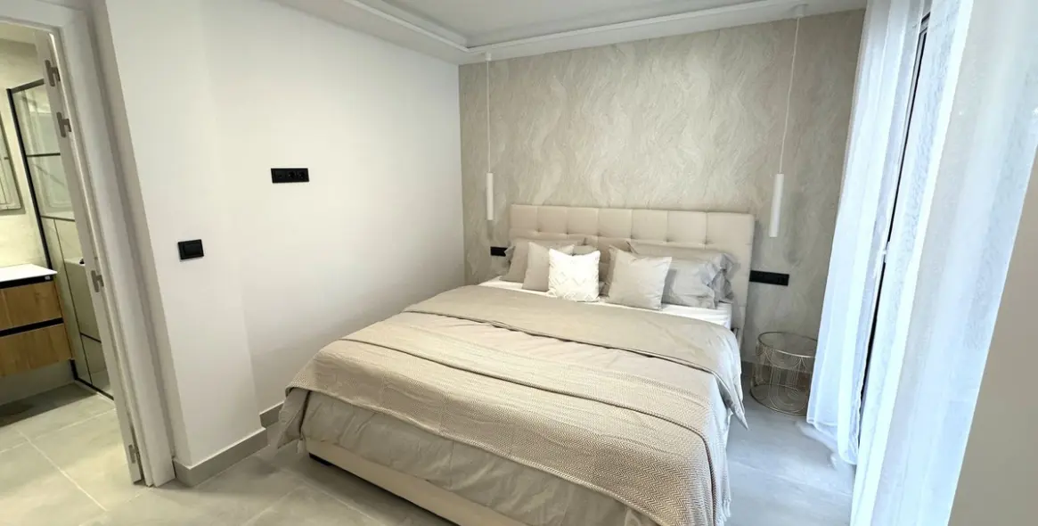 Долгосрочная аренда апартаментов на среднем этаже в Marbella (район The Golden Mile) 4