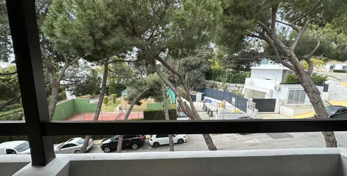 Долгосрочная аренда апартаментов на среднем этаже в Marbella (район The Golden Mile) 10