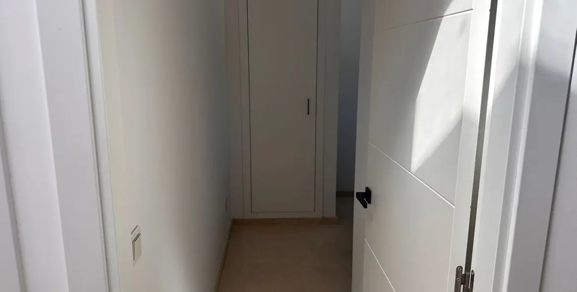 Sale of penthouse in New Golden Mile 13