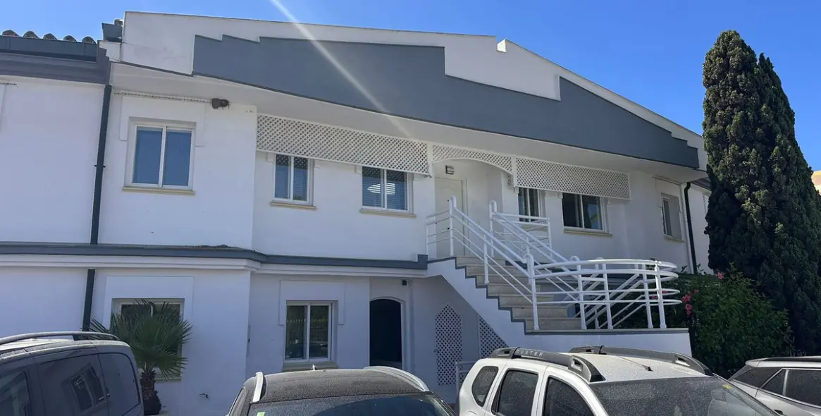 Продажа пентхауса в New Golden Mile 29