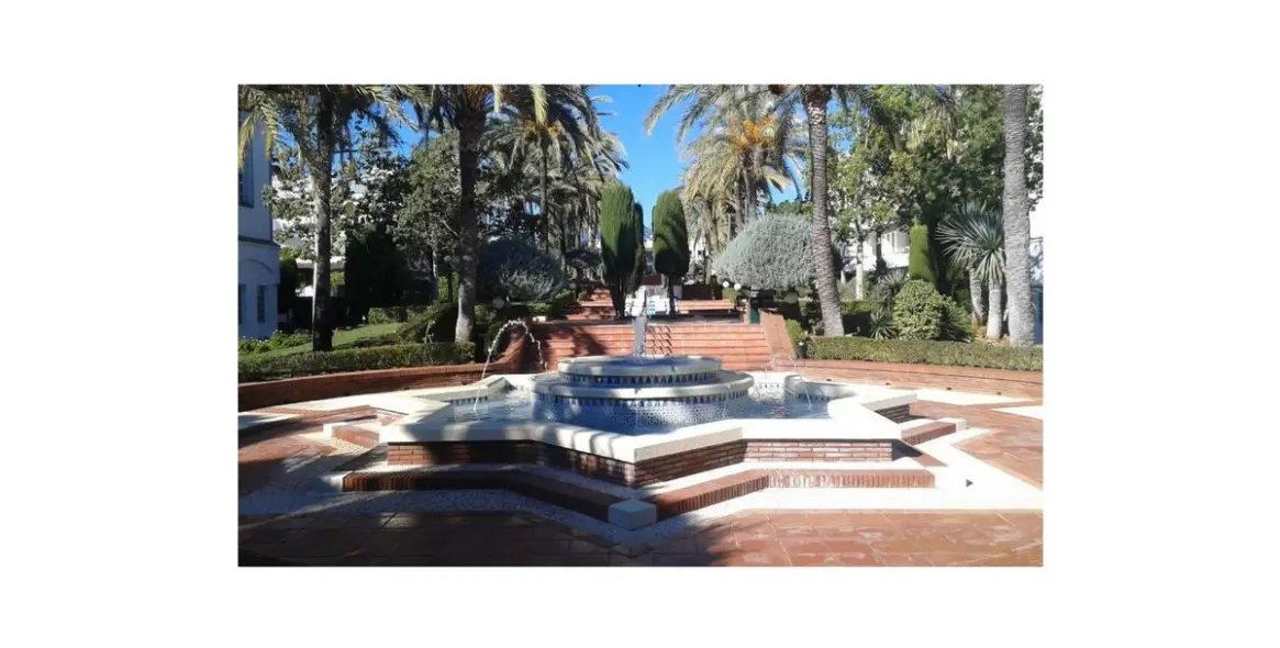 Продажа пентхауса в New Golden Mile 35