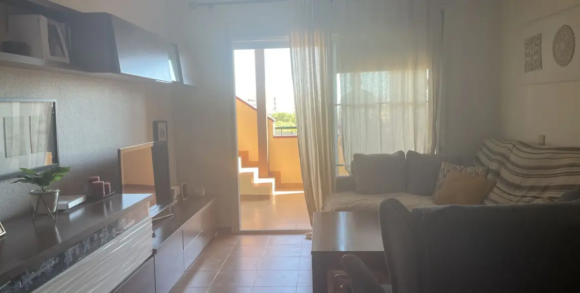 Продажа двухуровневого пентхауса в Estepona 17