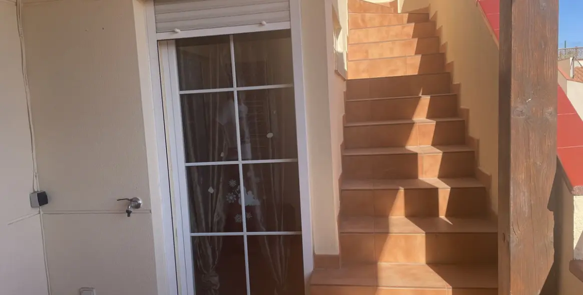 Продажа двухуровневого пентхауса в Estepona 20