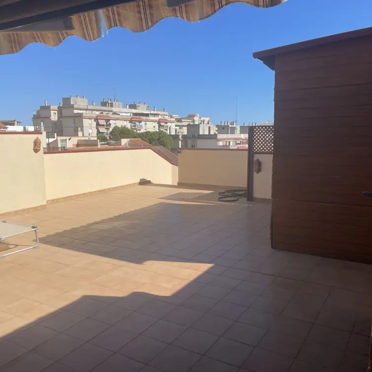 Venta de ático dúplex en Estepona