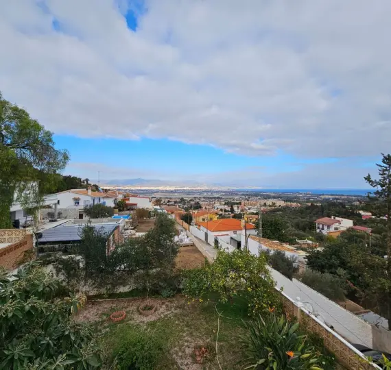 Sale of detached villa in Churriana