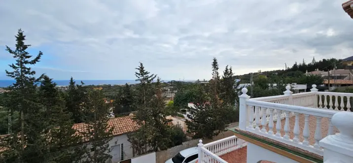 Sale of detached villa in Churriana 3