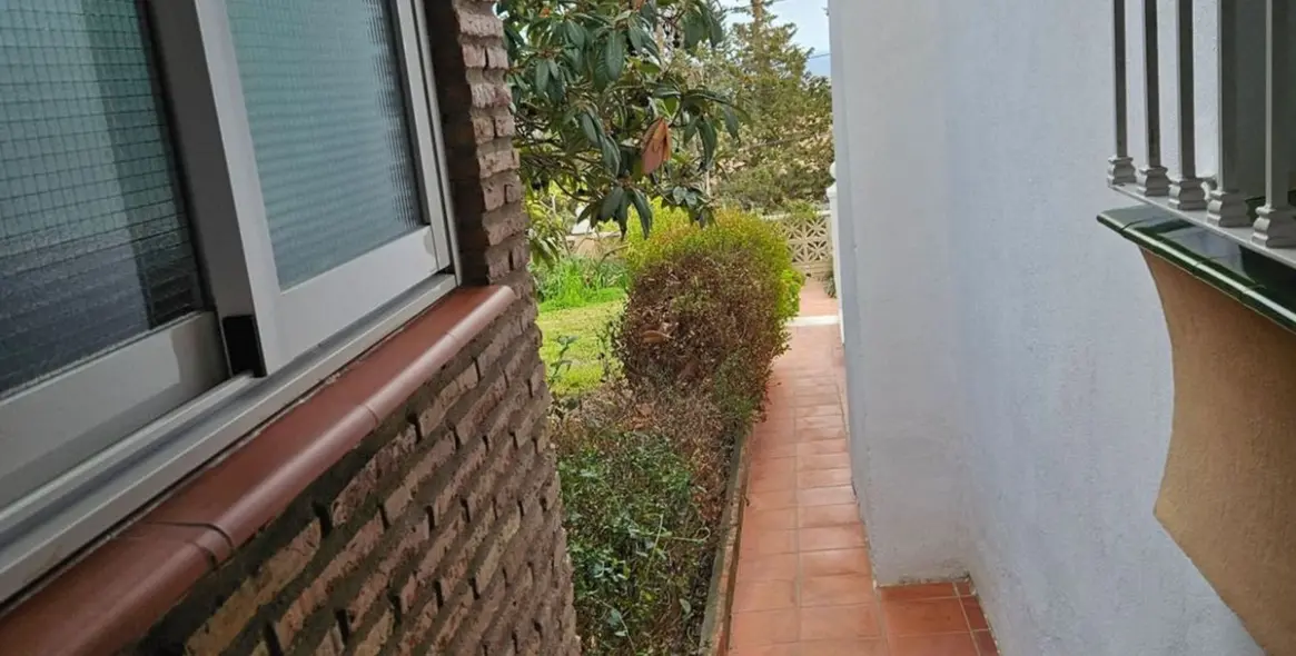 Sale of detached villa in Churriana 14