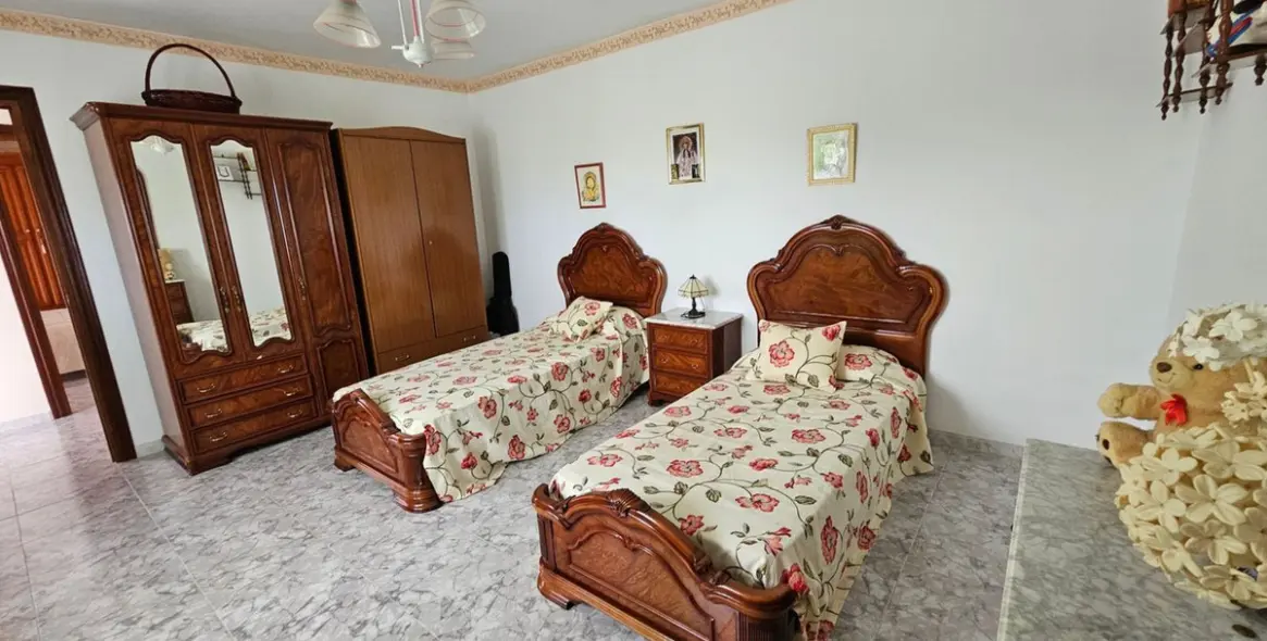 Sale of detached villa in Churriana 17