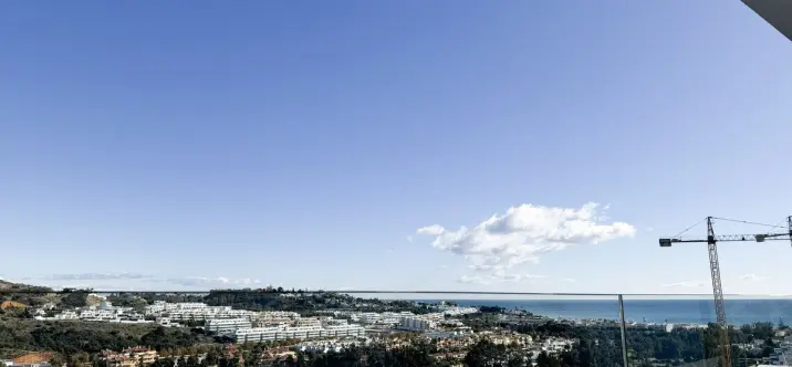 Venta de apartamento en planta media en La Cala de Mijas 0