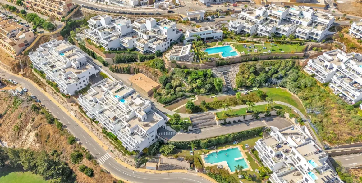 Продажа апартаментов на среднем этаже в La Cala de Mijas 25