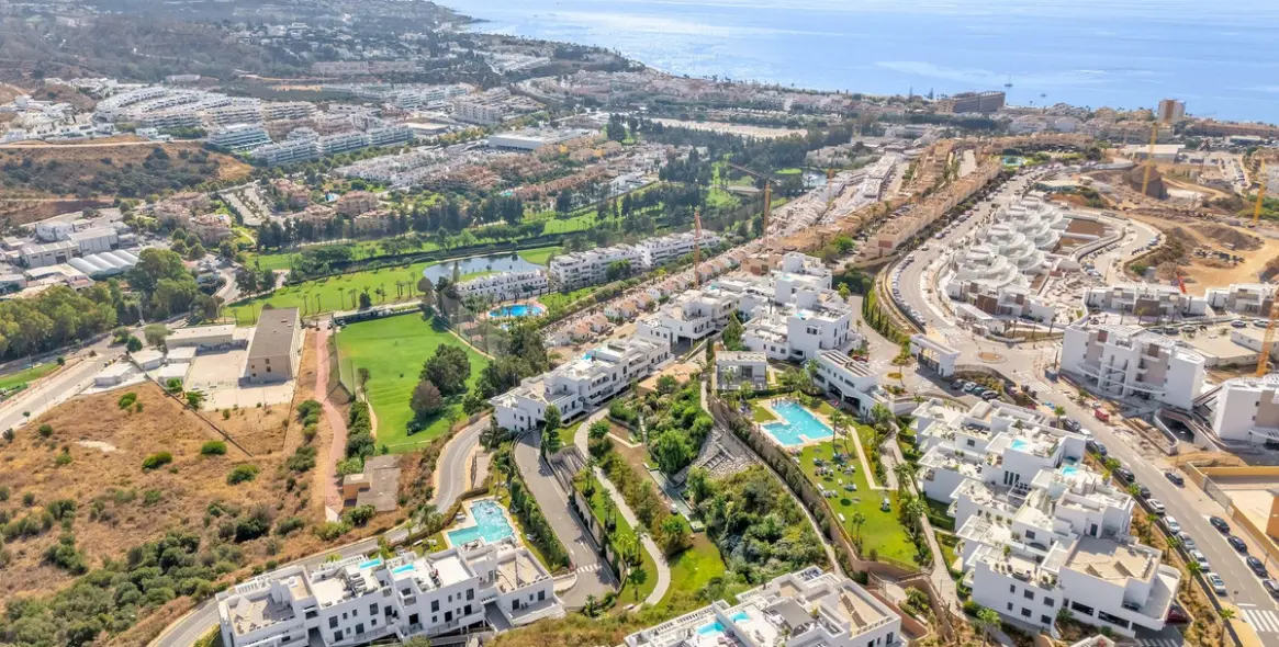 Продажа апартаментов на среднем этаже в La Cala de Mijas 26