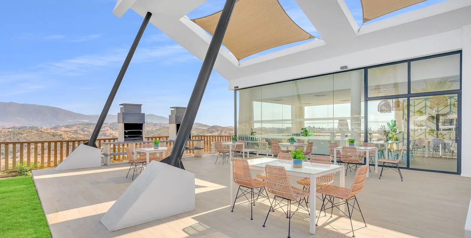 Venta de apartamento en planta media en La Cala de Mijas 20