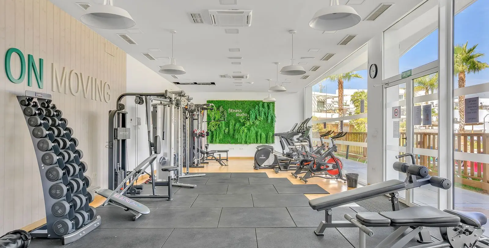 Venta de apartamento en planta media en La Cala de Mijas 23