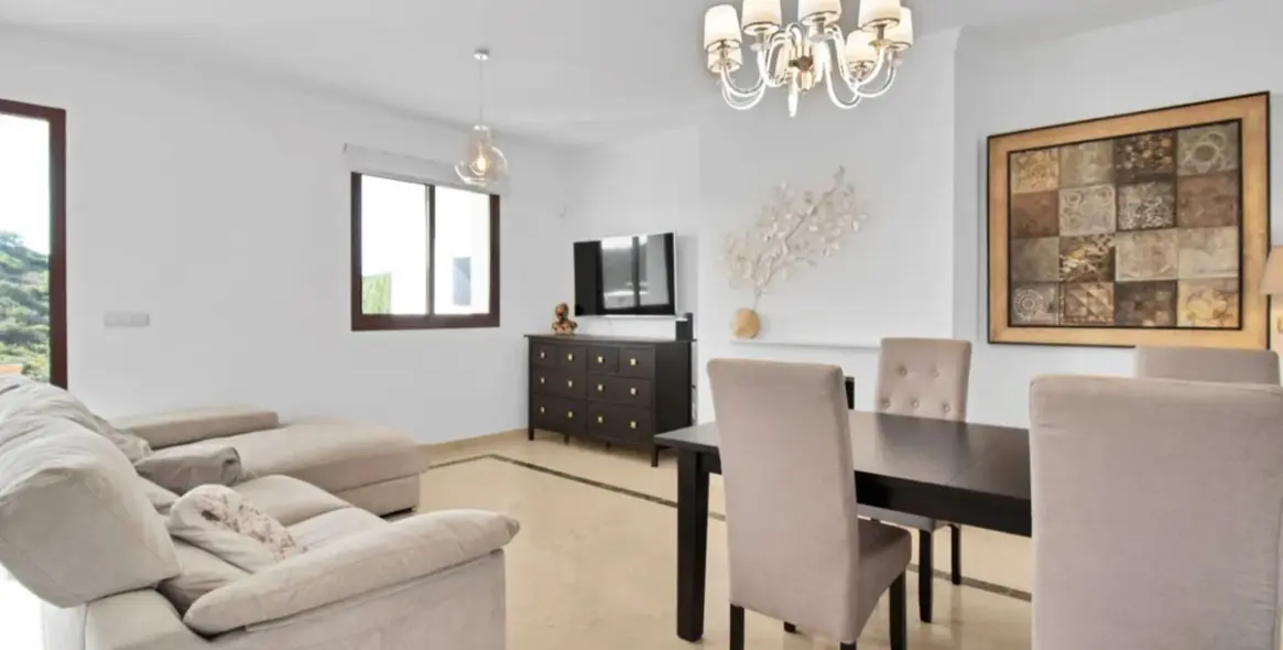 Sale of semi-detached house in Doña Julia 17