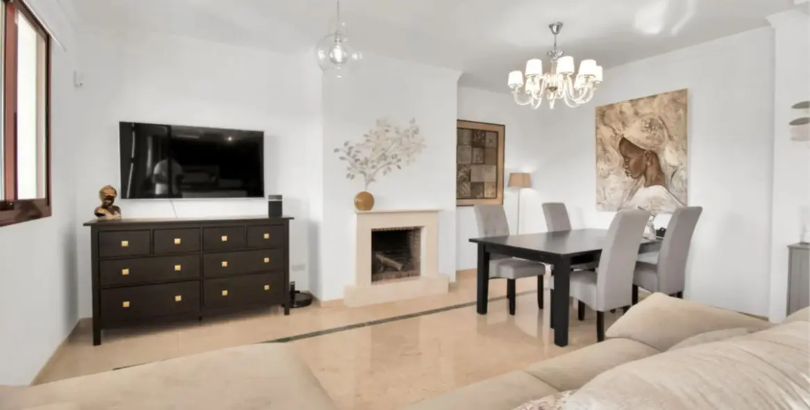 Sale of semi-detached house in Doña Julia 19