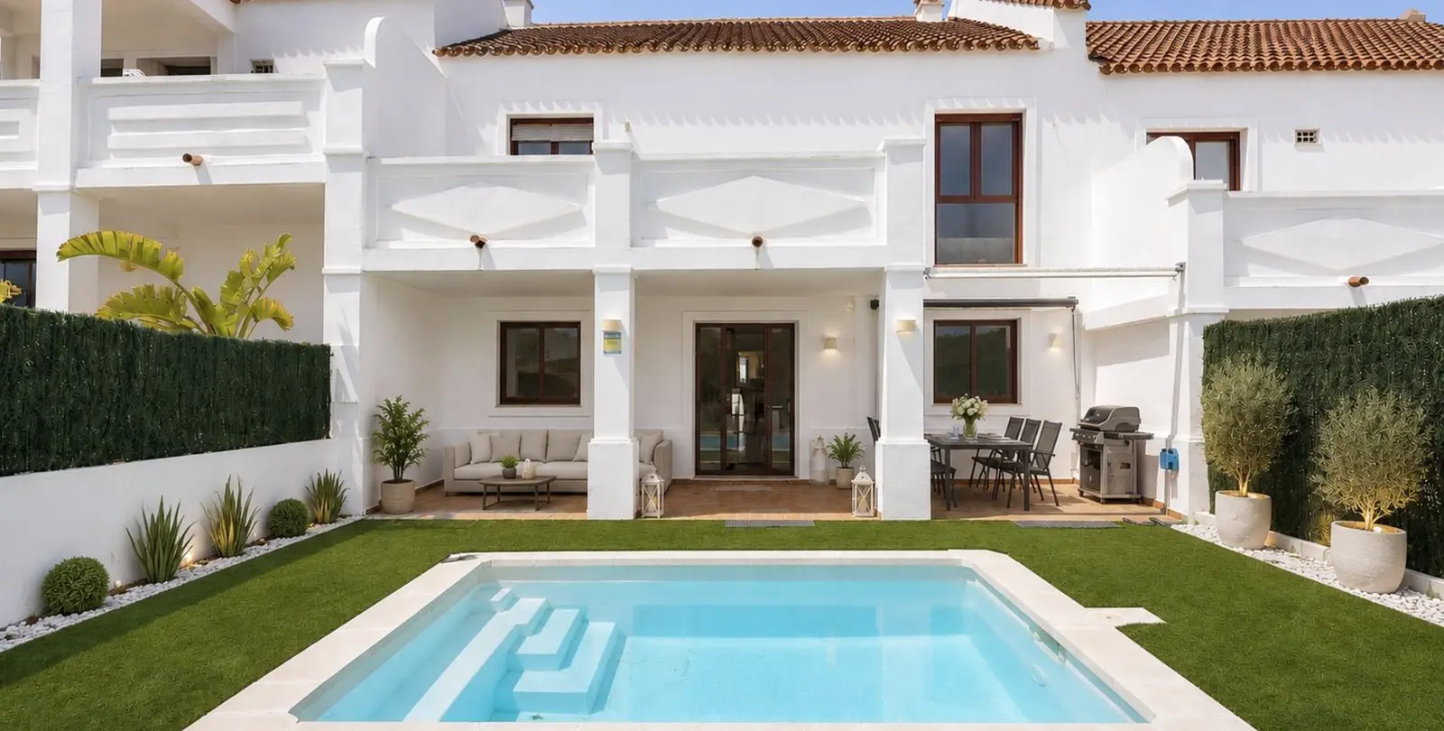 Sale of townhouse in Doña Julia 1
