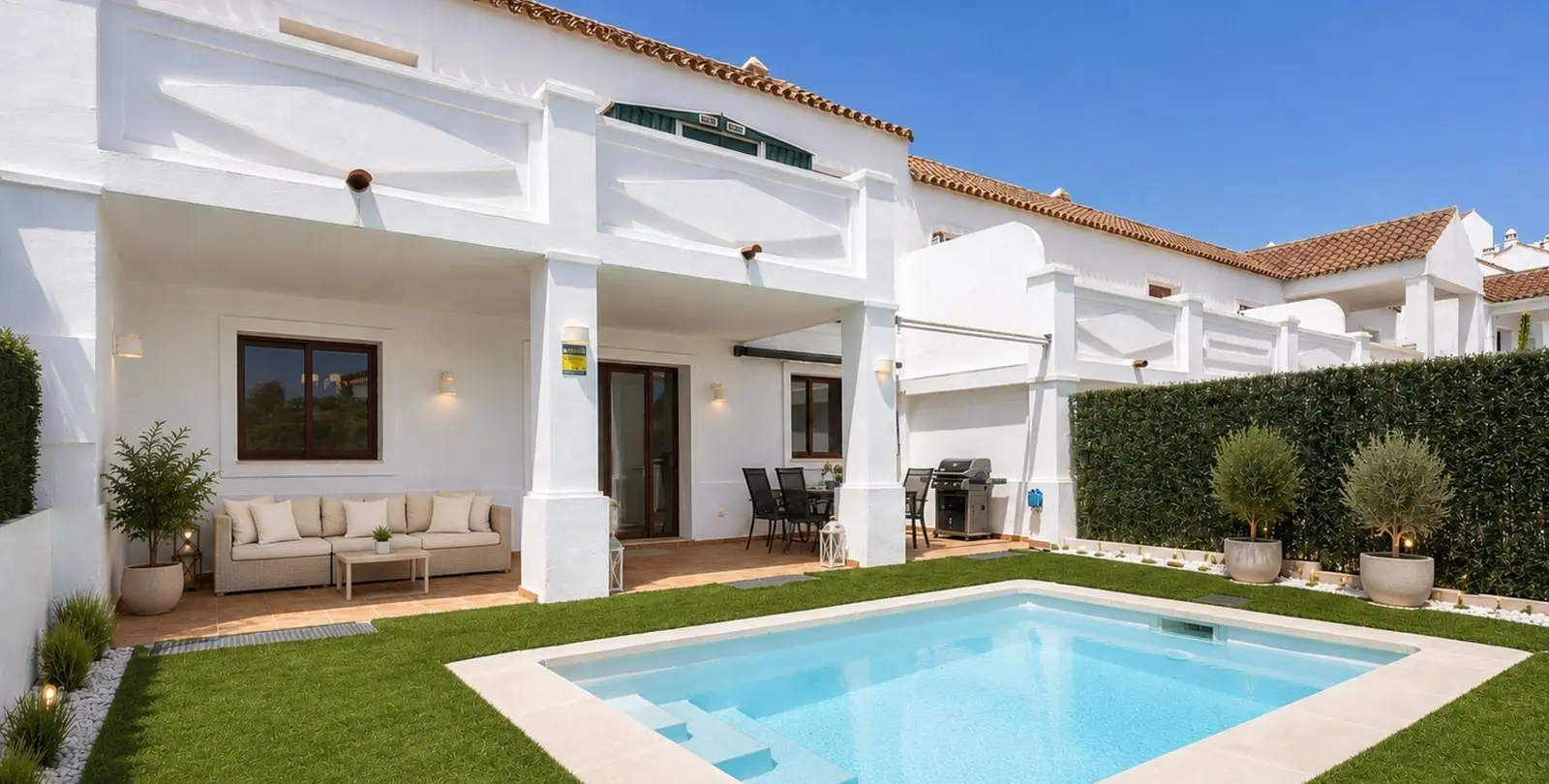Sale of townhouse in Doña Julia 19