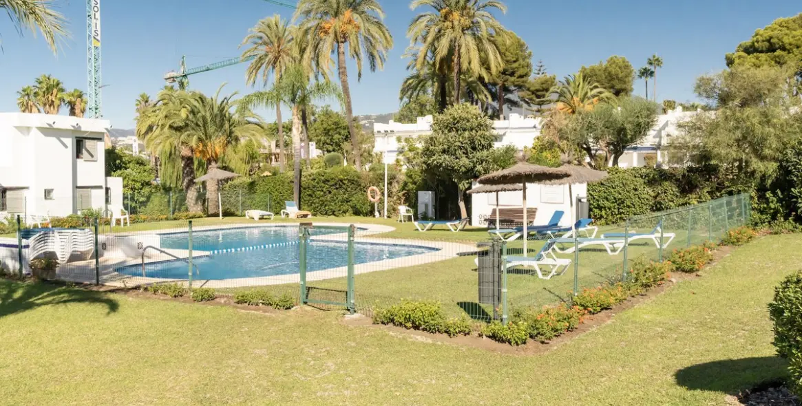 Sale of ground floor apartment in Nueva Andalucía 9