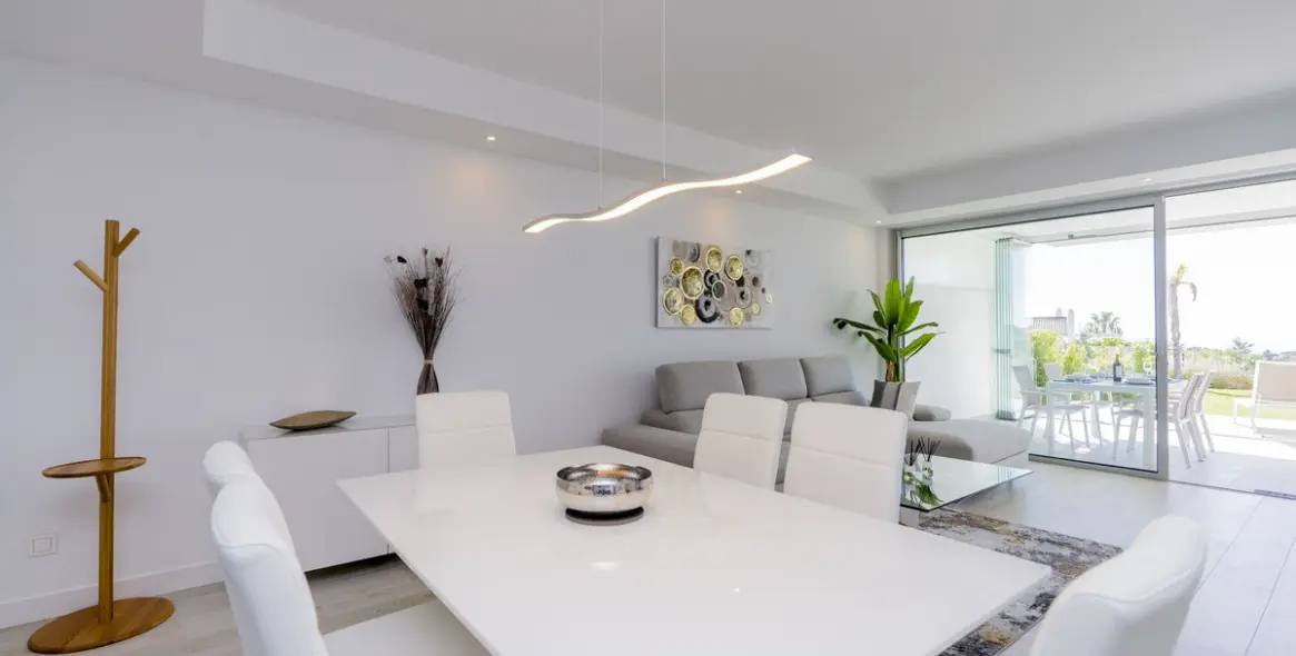 Sale of ground floor apartment in Estepona 23