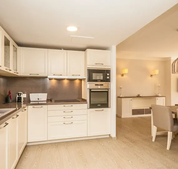 Sale of ground floor apartment in Elviria