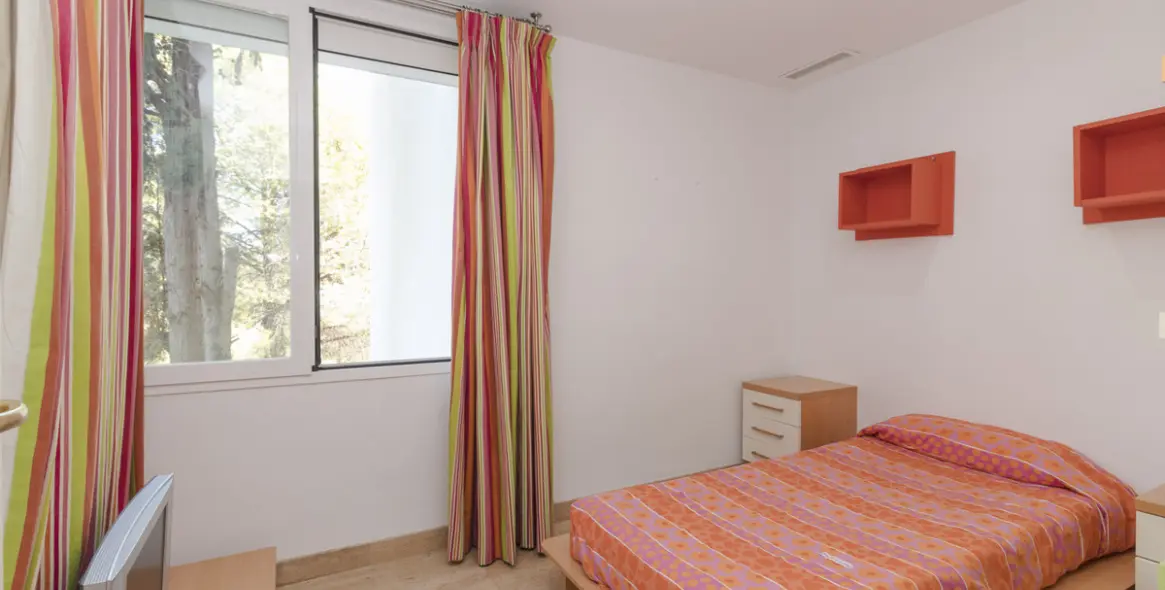 Sale of ground floor apartment in Río Real 10