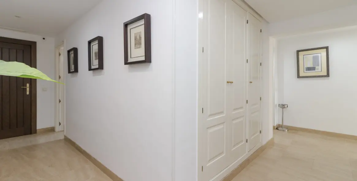 Sale of ground floor apartment in Río Real 11