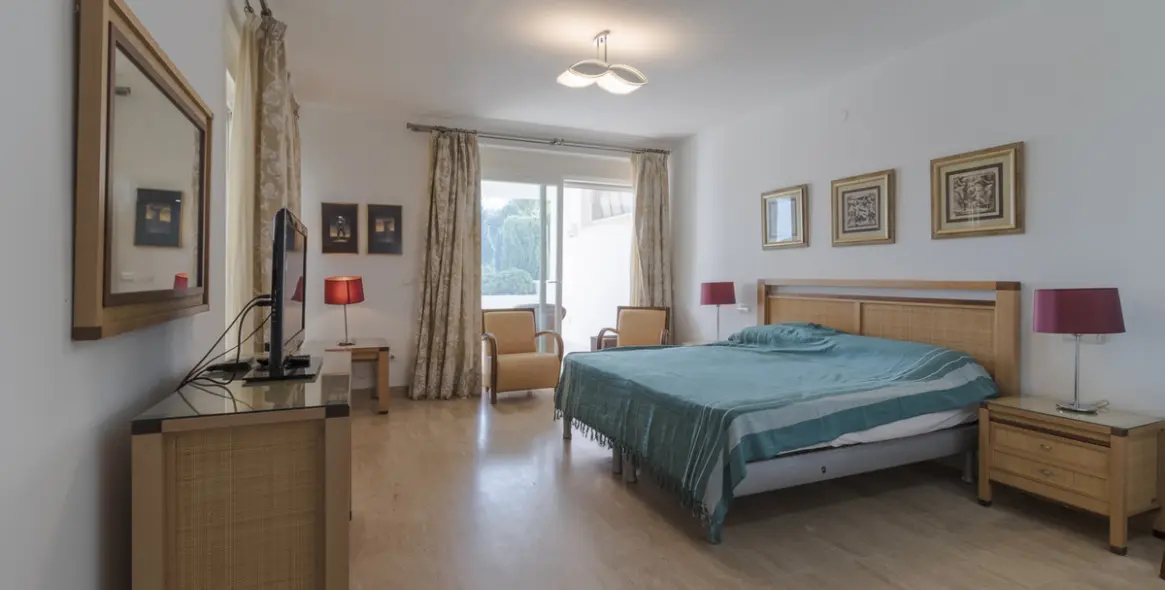 Продажа апартаментов на первом этаже в Río Real 22