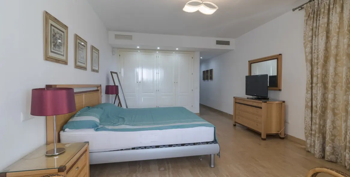 Продажа апартаментов на первом этаже в Río Real 24