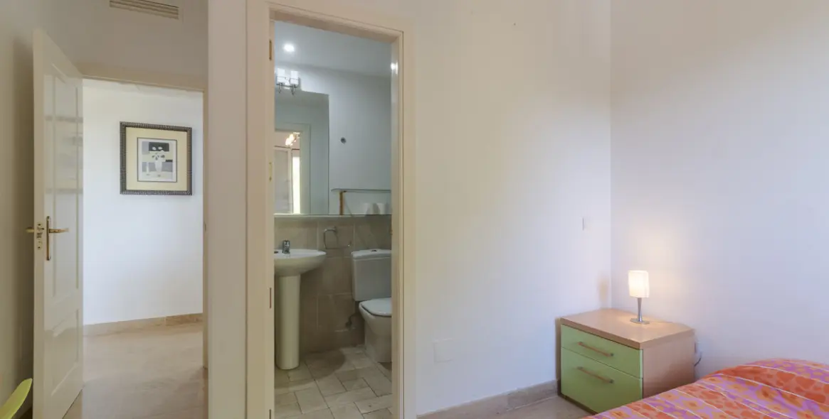 Продажа апартаментов на первом этаже в Río Real 26