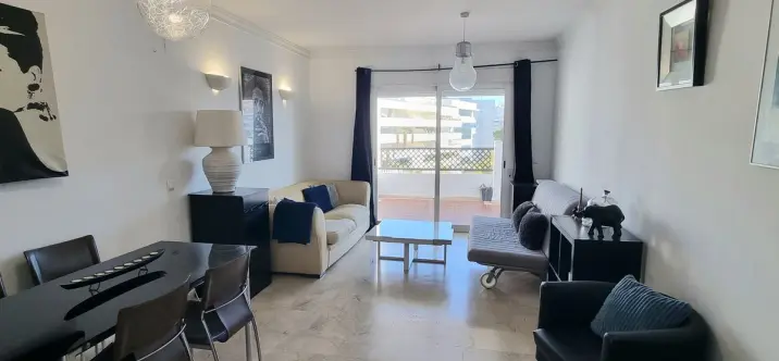 Продажа апартаментов на среднем этаже в Puerto Banús 2