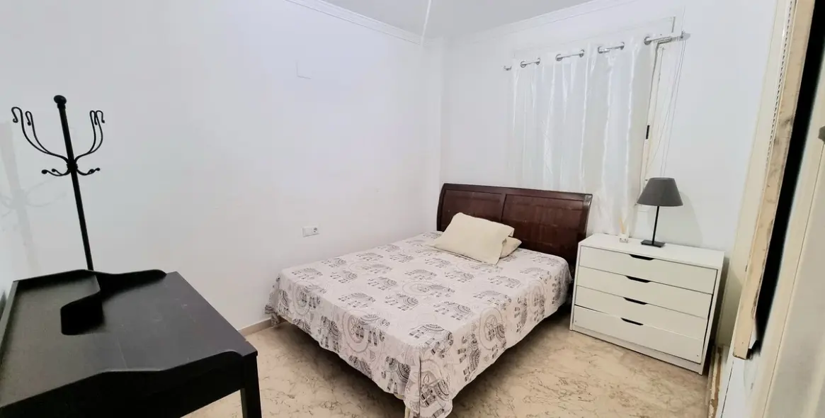 Sale of middle floor apartment in Puerto Banús 15