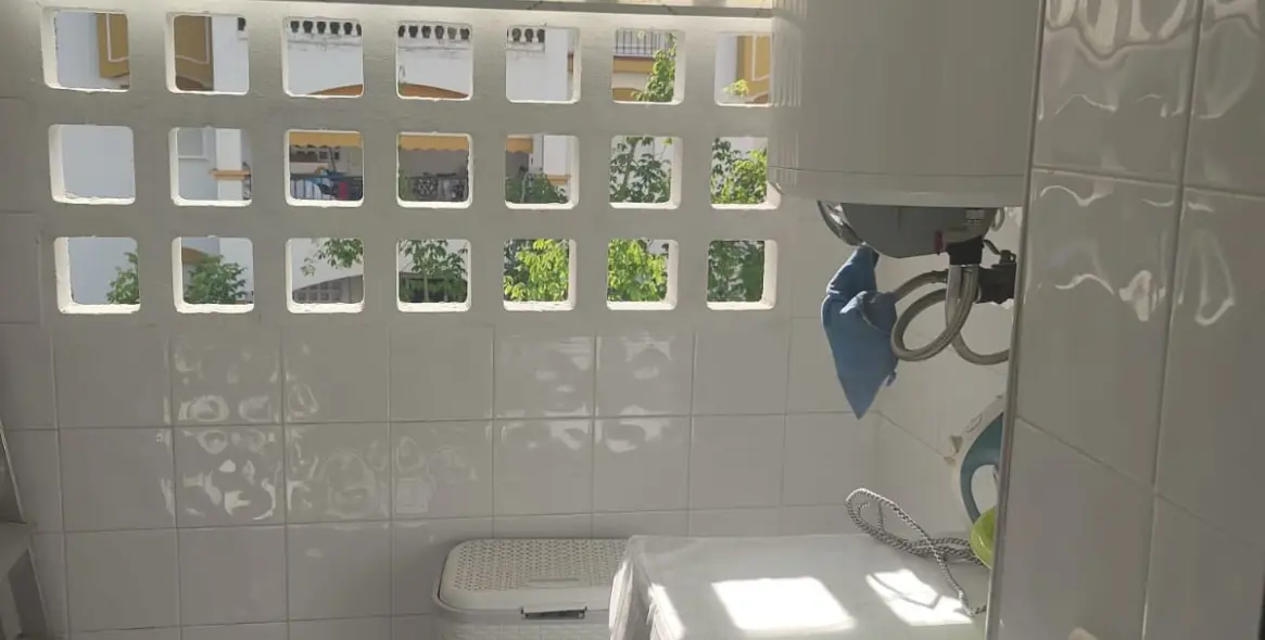 Sale of middle floor apartment in Nueva Andalucía 14