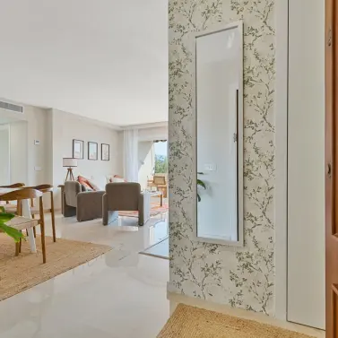 Продажа апартаментов на среднем этаже в Nueva Andalucía