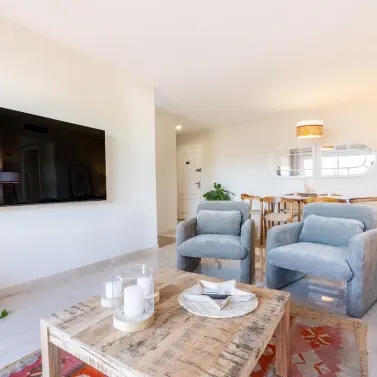 Продажа апартаментов на среднем этаже в Nueva Andalucía