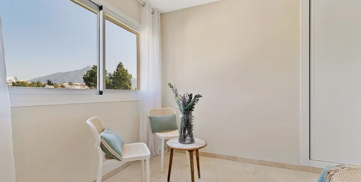 Продажа апартаментов на среднем этаже в Nueva Andalucía 16