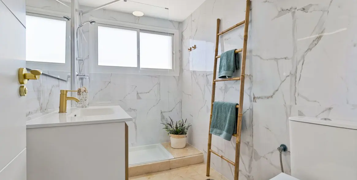 Продажа апартаментов на среднем этаже в Nueva Andalucía 18