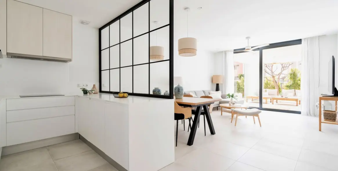 Sale of ground floor apartment in El Paraiso 4