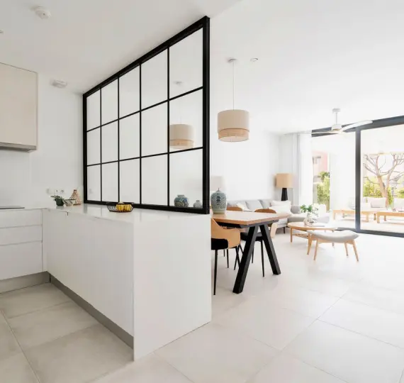 Sale of ground floor apartment in El Paraiso