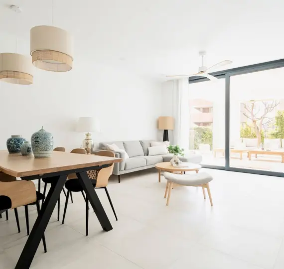 Sale of ground floor apartment in El Paraiso