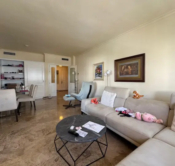 Sale of middle floor apartment in San Pedro de Alcántara