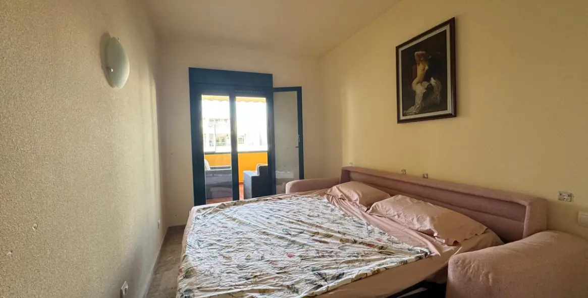 Sale of middle floor apartment in San Pedro de Alcántara 13