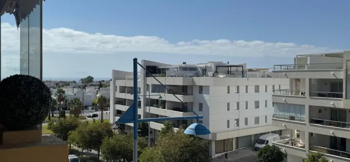 Продажа апартаментов на среднем этаже в San Pedro de Alcántara 1