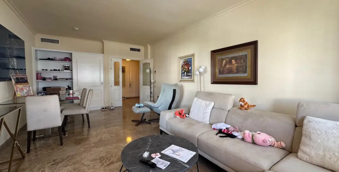 Sale of middle floor apartment in San Pedro de Alcántara 5