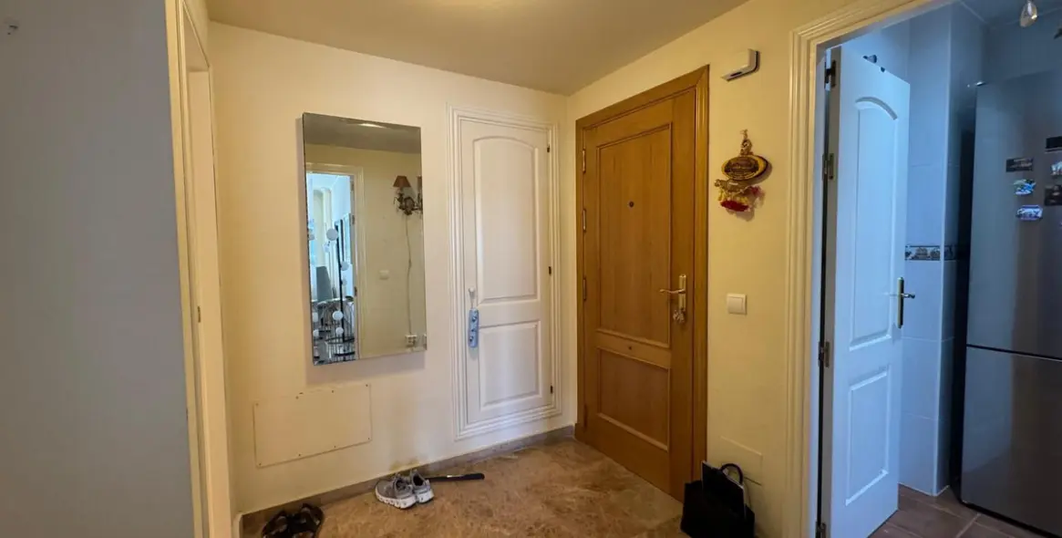 Sale of middle floor apartment in San Pedro de Alcántara 6