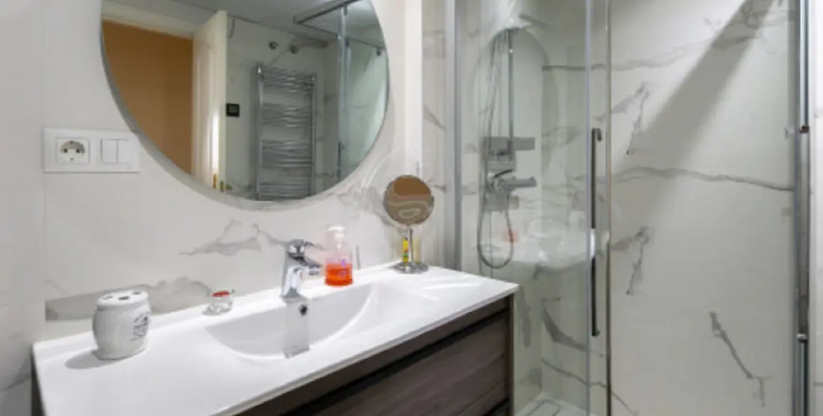 Sale of middle floor apartment in San Pedro de Alcántara 16