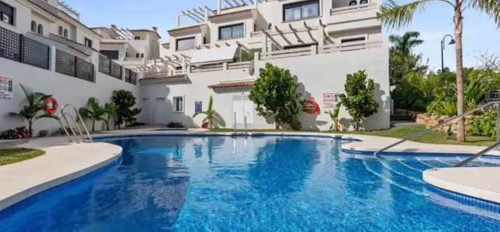 Продажа таунхауса в El Paraiso 0