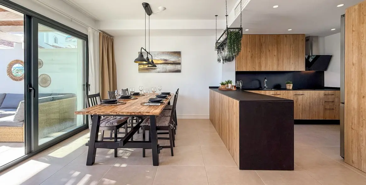 Продажа таунхауса в El Paraiso 2