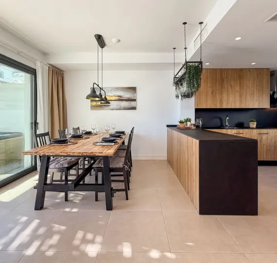 Продажа таунхауса в El Paraiso