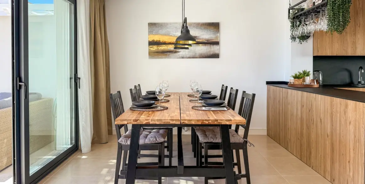 Продажа таунхауса в El Paraiso 9