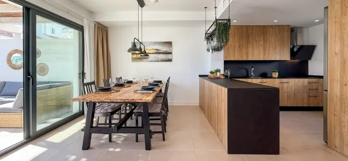 Продажа таунхауса в El Paraiso 1